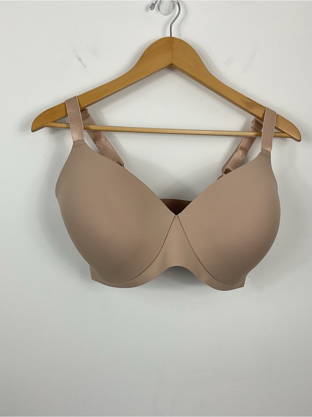 Eby Seamless Wireless Bra Womens Size 36DDD